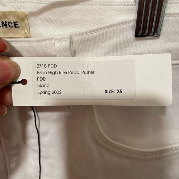 L’Agence Shorts Womens 25 White Iselin High Rise Pedal Pusher Bermuda Beachy - Picture 5 of 6